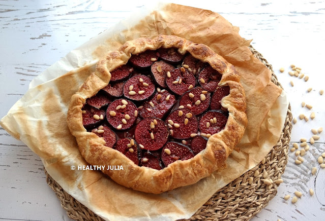 TARTE RUSTIQUE AUX FIGUES VIOLETTES ET AUX PIGNONS #VEGAN