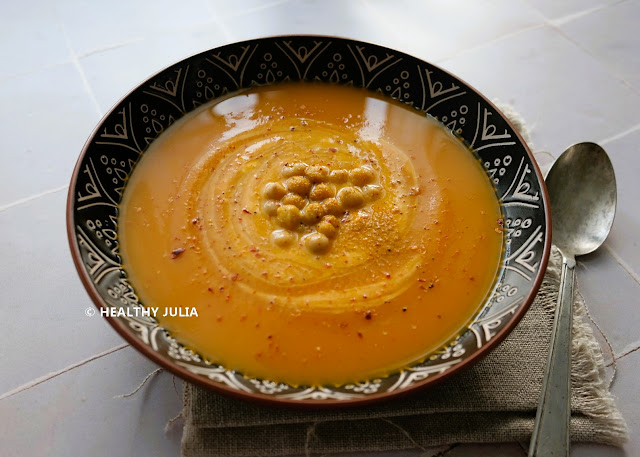 VELOUTÉ DE COURGE AUX POIS CHICHES ET CURRY #VEGAN