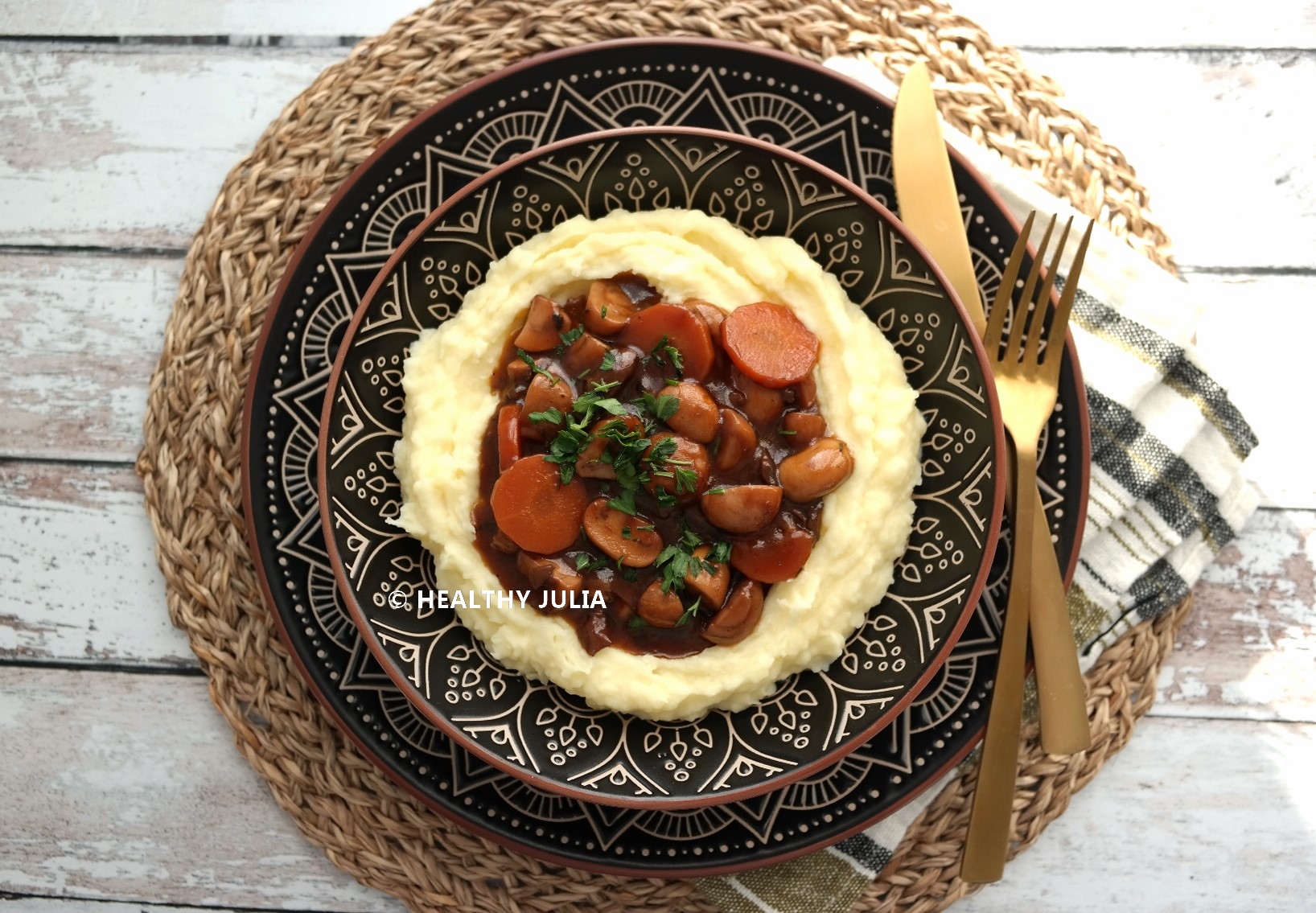 BOURGUIGNON DE CHAMPIGNONS DE TRISH DESEINE #VEGAN