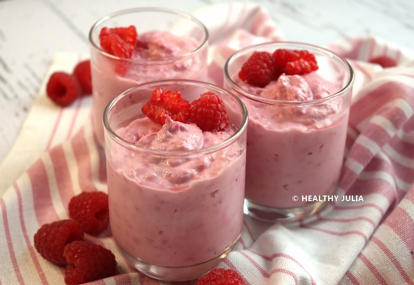 SKYR À LA FRAMBOISE