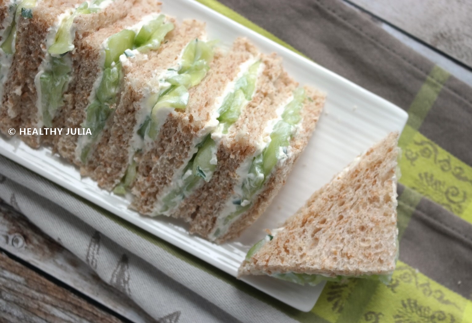 SANDWICHES ANGLAIS AU CONCOMBRE #VEGAN