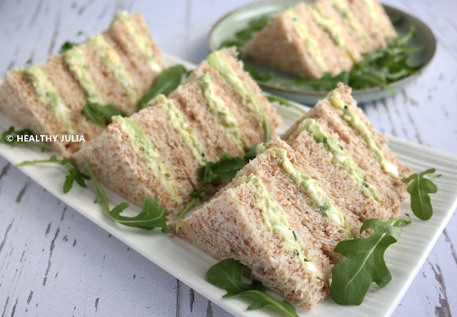 SANDWICHES AUX ŒUFS DURS ET À L'AVOCAT