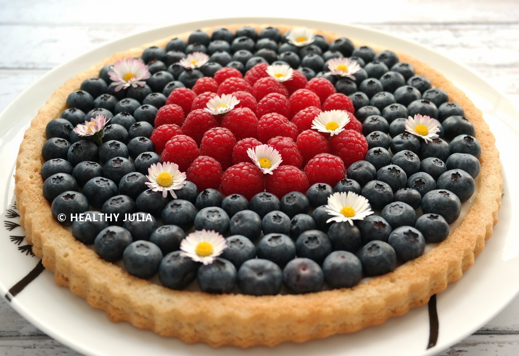 TARTE RENVERSÉE AUX MYRTILLES ET AUX FRAMBOISES #VEGAN