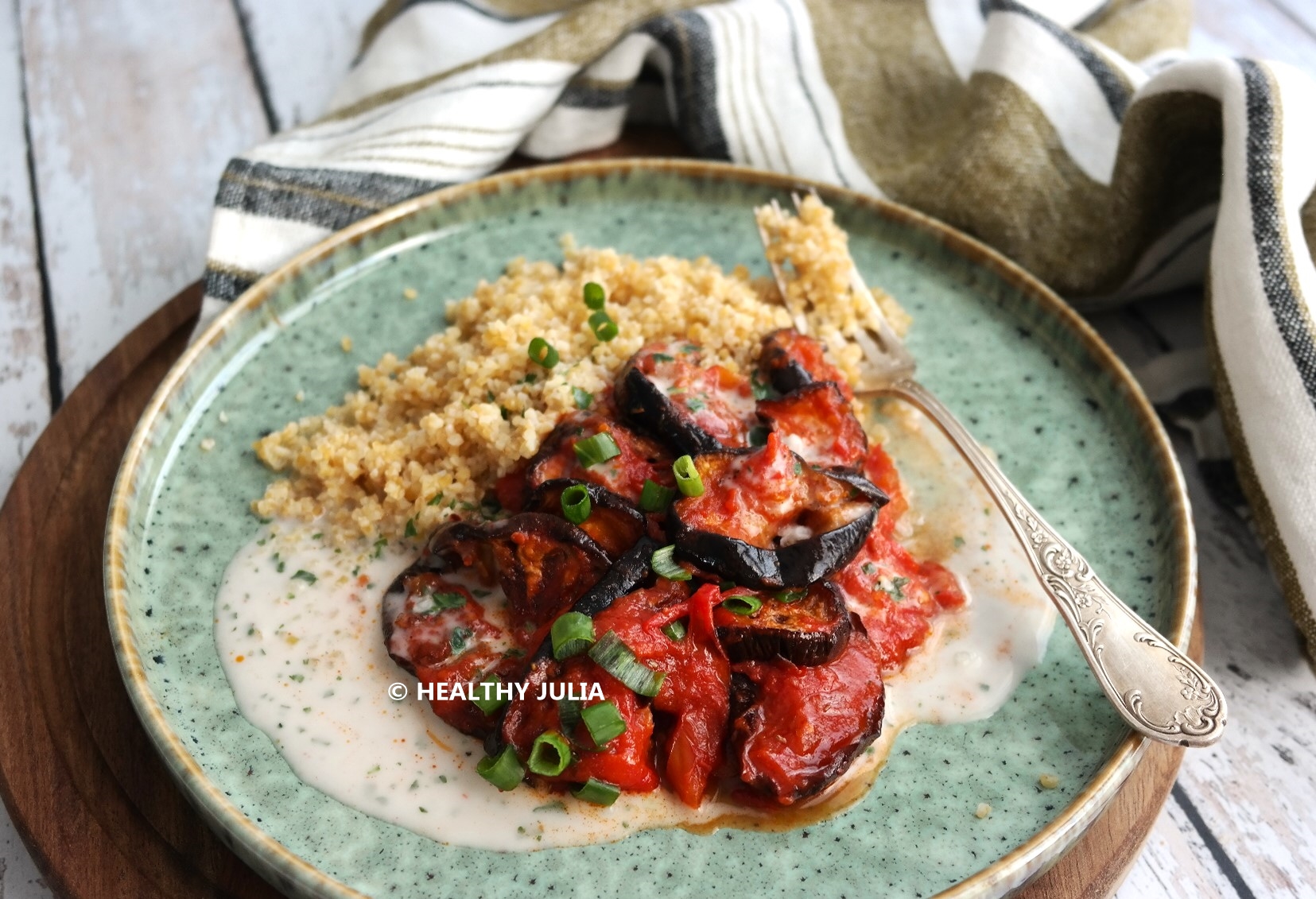 RAGOÛT D'AUBERGINES AUX TOMATES ET SAUCE COCO AUX ÉPICES #VEGAN