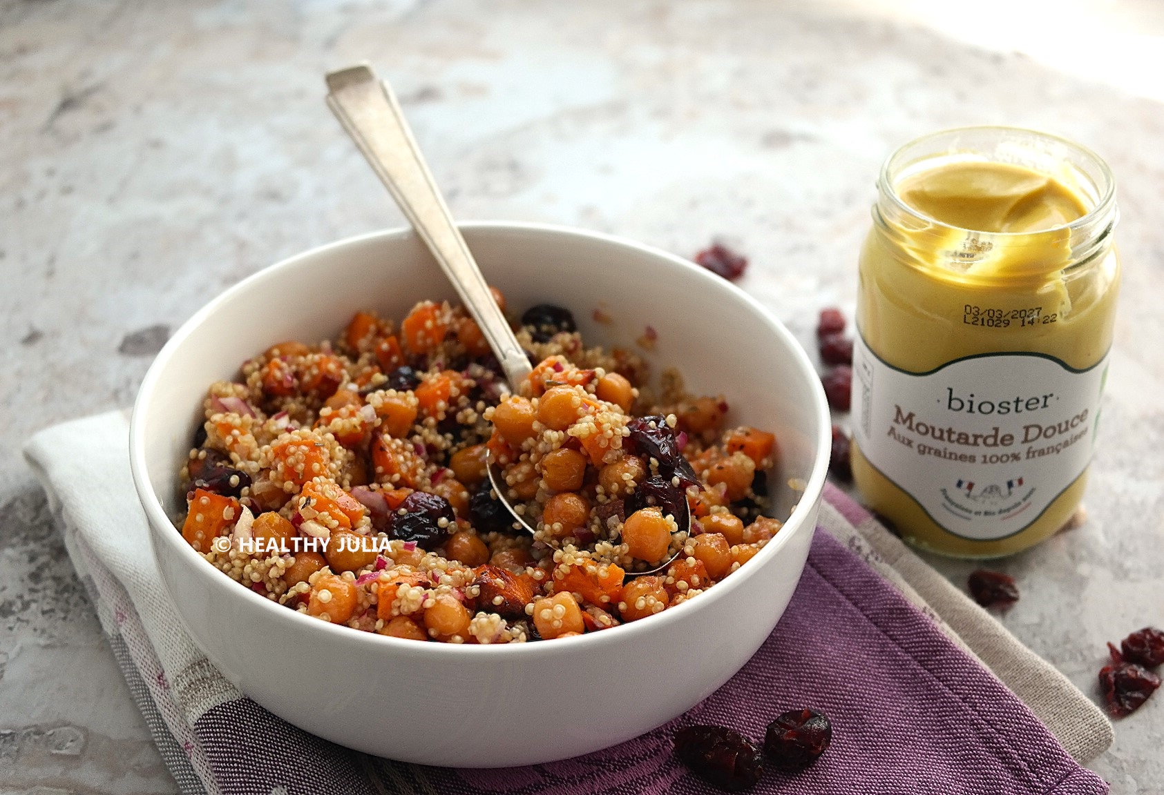 SALADE DE QUINOA AUX POIS CHICHES ET PATATE DOUCE #VEGAN