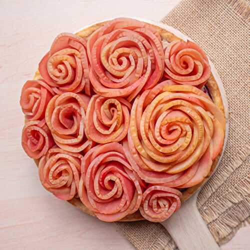 Tarte aux pommes & hibiscus façon bouquet de roses