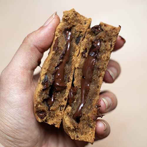 Cookies à la noisette fourrés au chocolat