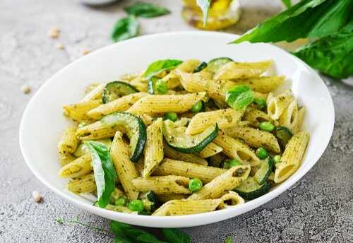 Pâtes au pesto et légumes verts