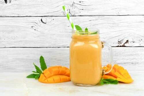 Smoothie mangue et noix de coco