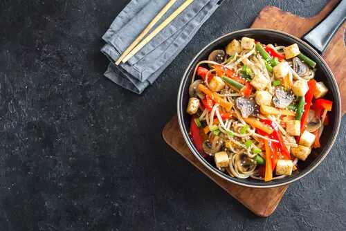 Wok de légumes au tofu