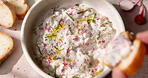 Le tzatziki au radis rose, le dip grec qui voit la vie en rose !