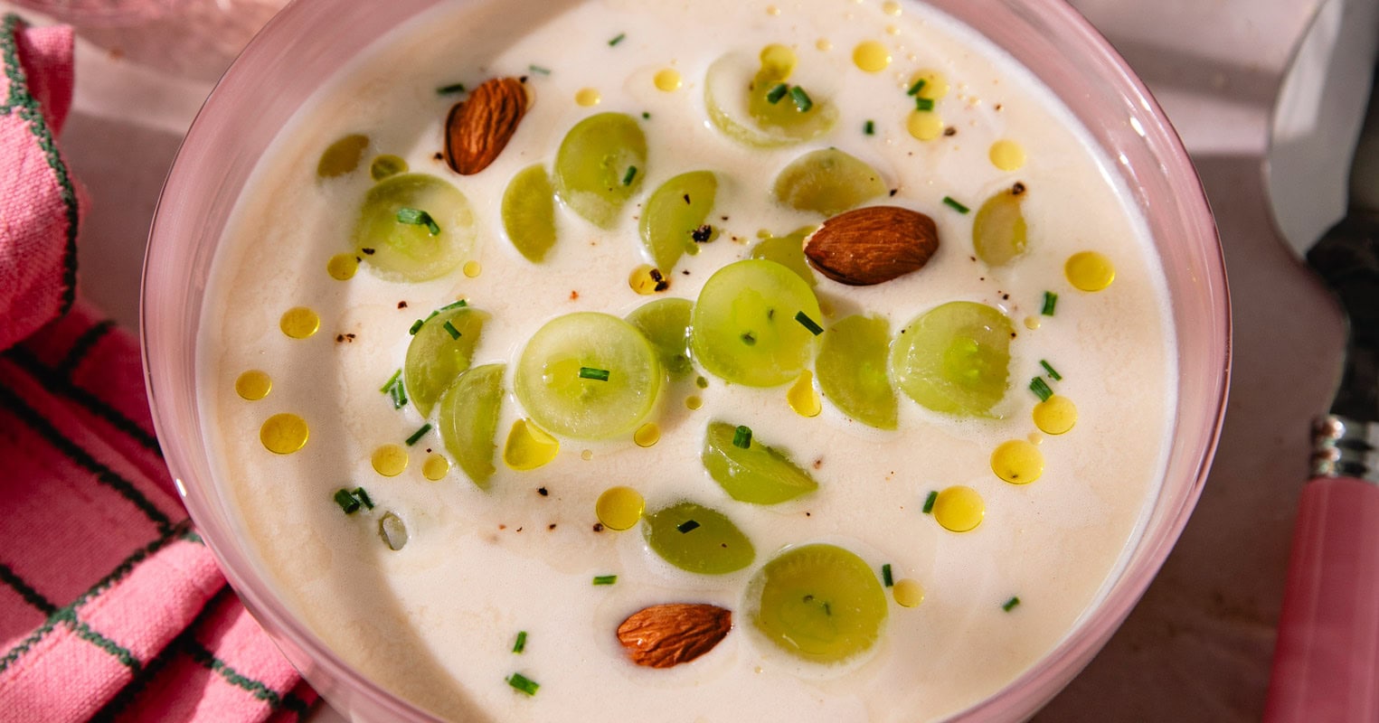 Ajo blanco : la soupe froide andalouse que vous allez surkiffer !