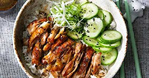Le donburi de poulet sauce teriyaki