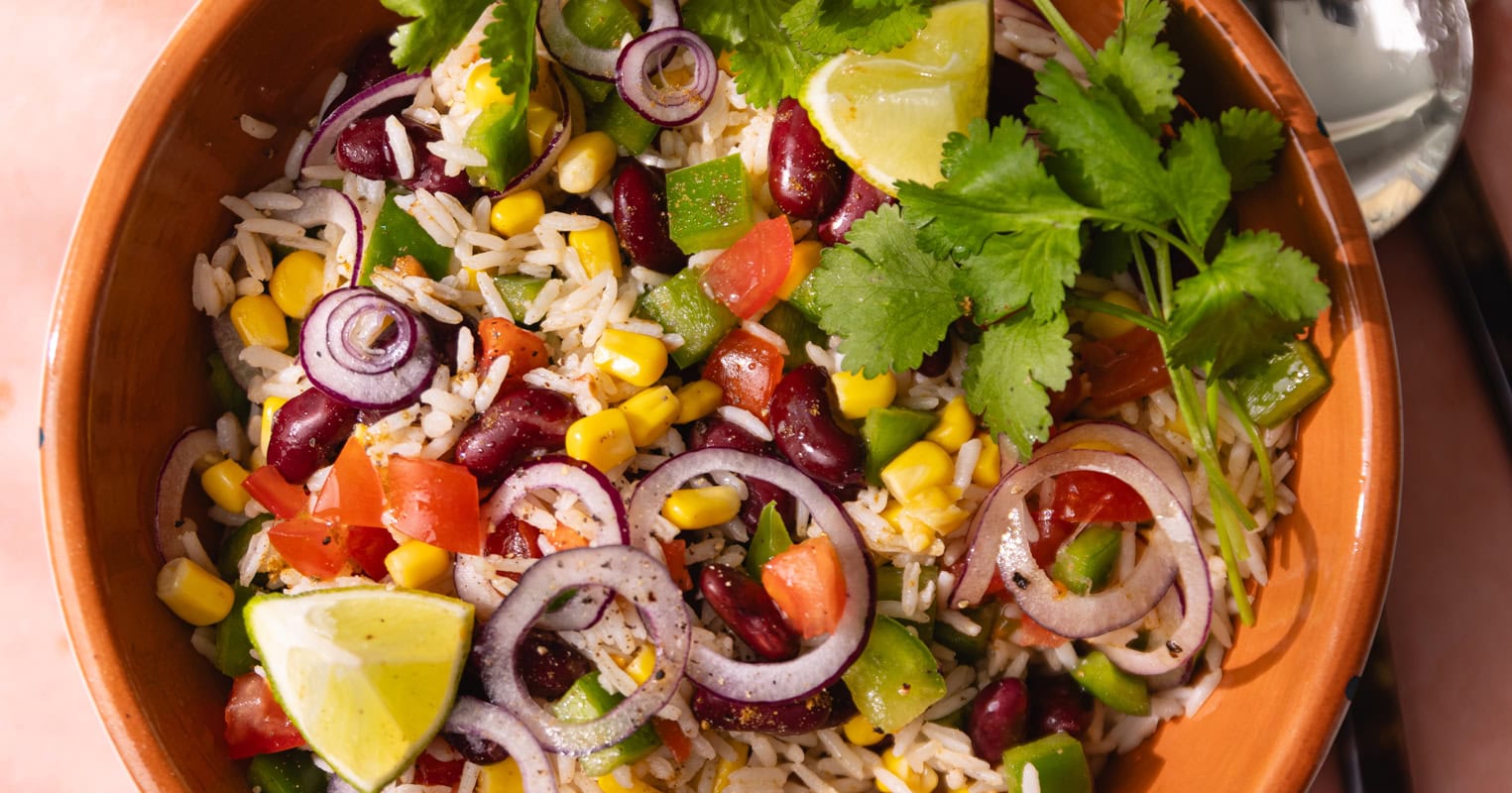 La salade de riz froide à la mexicaine