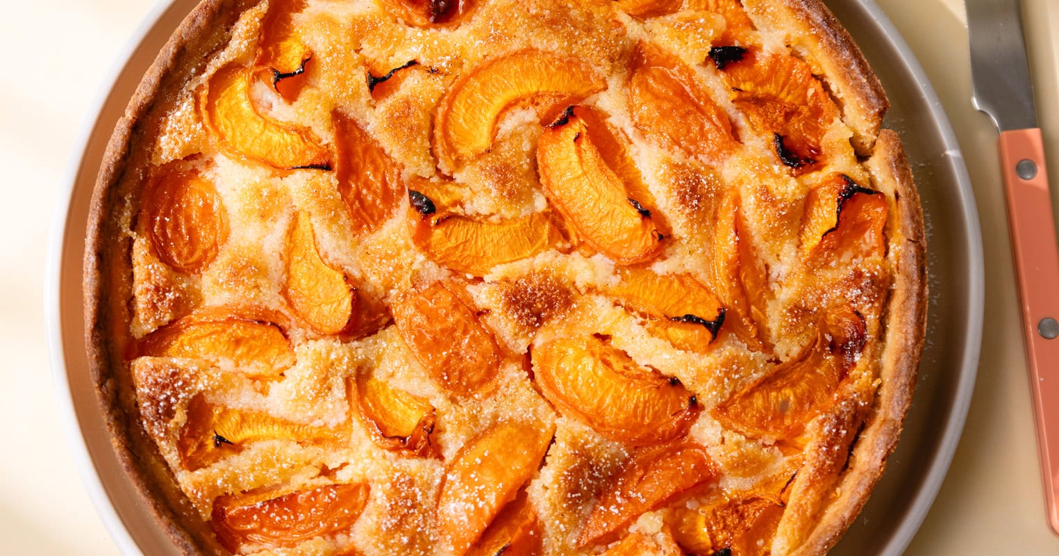 La tarte aux abricots maison et crème d’amande