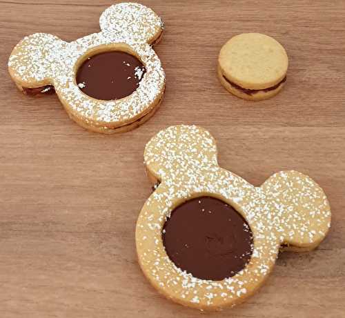 Sablés fourrés chocolat Mickey.