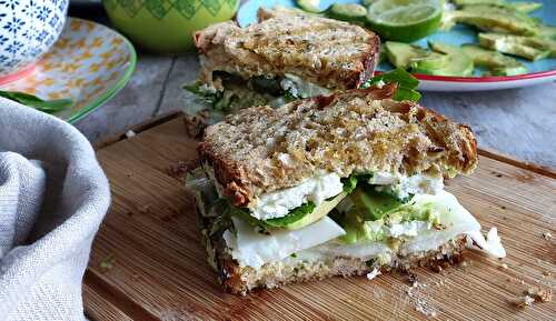 Sandwich frais avocat féta