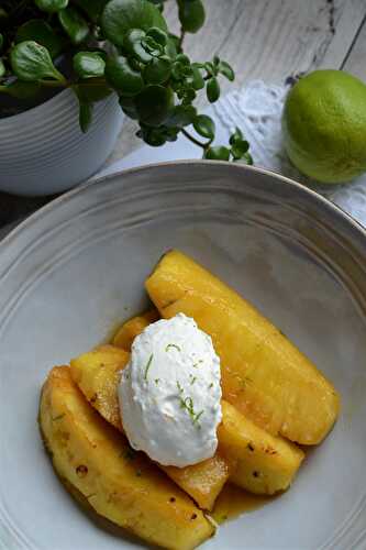 Ananas rôti et quenelle mascarpone