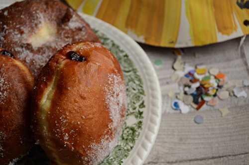 Beignets à la gelée de mûres