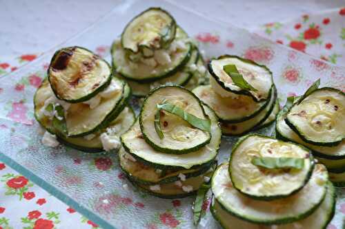 Bouchées aux courgettes, féta et basilic