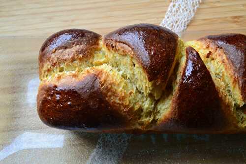 Brioche à l'huile d'olive, miel et orange