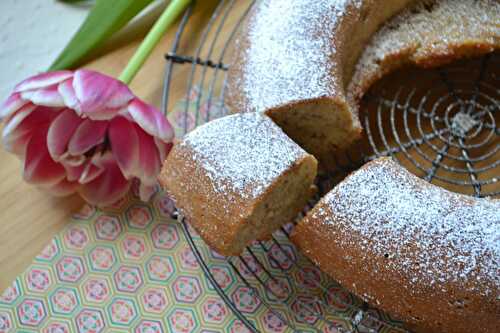 Cake à la banane et noisettes