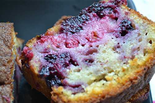 Cake aux fruits rouges