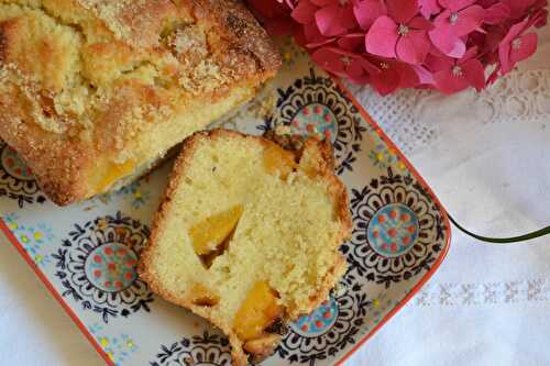 Cake aux pêches et à l'amande