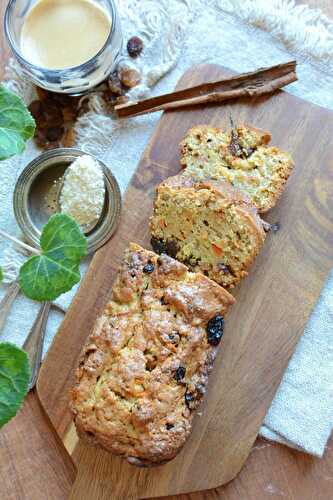 Cake carottes amandes raisins secs et cannelle