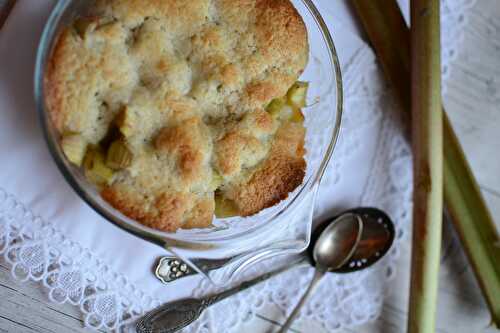 Cobbler à la rhubarbe