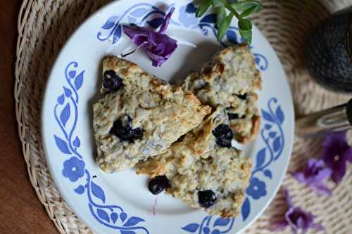 Cookies aux flocons d'avoine, amandes et myrtilles sans oeuf sans beurre