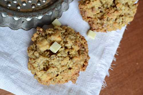 Cookies croustillants chocolat blanc, noix de pécan et flocons d'avoine