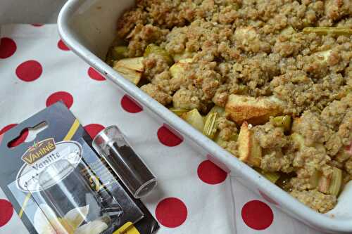 Crumble de rhubarbe vanille