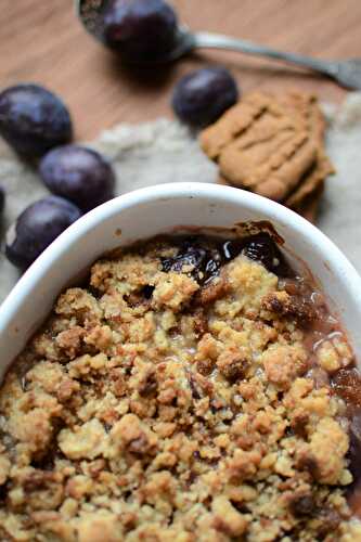 Crumble quetsches et Spéculoos Jours Heureux