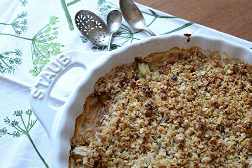 Crumble rhubarbe abricots au sirop sans gluten