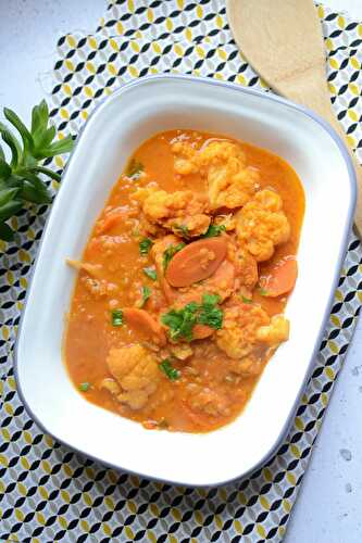 Curry lentilles corail carottes chou fleur végétarien