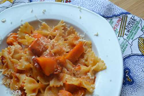 Farfalle au potimarron et tomates