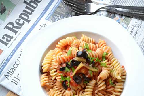 Fusilli tomates olives noires et citron confit