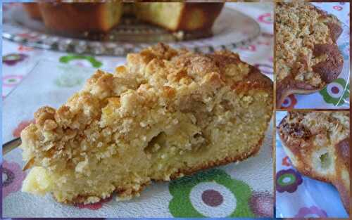 Gâteau à la rhubarbe et au crumble