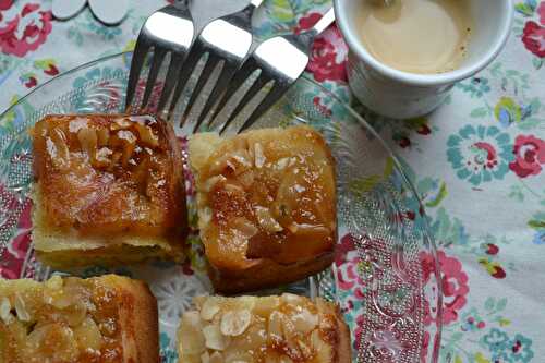 Gâteau à la rhubarbe