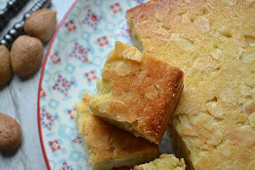 Gâteau aux amandes à la croute croustillante