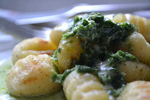 Gnocchi à poêlés à la sauce à l'ail des ours