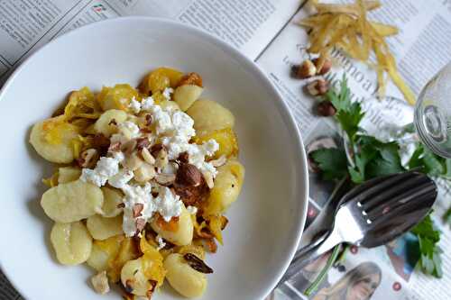 Gnocchi carottes rôties au four huile d'olive fromage de chèvre et noisettes végétarien