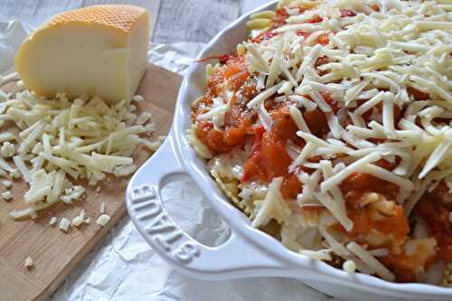 Gratin de pâtes moelleux béchamel sauce tomates et pécorino