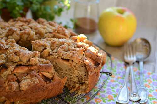 Irish Aple Crumble Cake - Saint Patrick