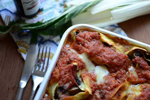 Lasagne roulées aux blettes, champignons et coulis de tomates