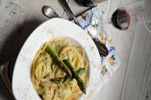 Linguine à la crème d'asperges vertes