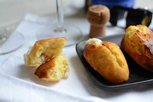 Madeleines au fromage de chèvre miel origan et marjolaine