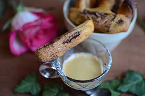 Madeleines longues marbrées à la pâte à tartiner