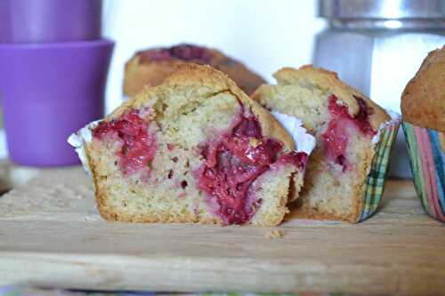 Muffins aux framboises et à la pistache